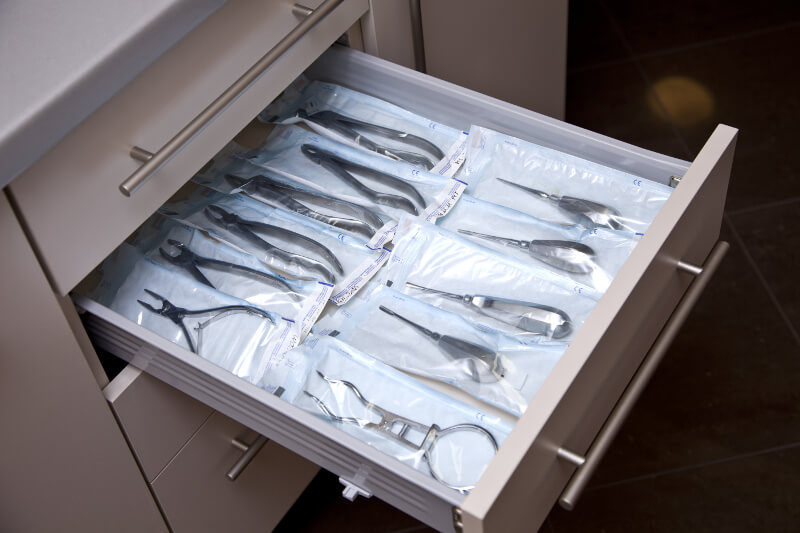 Tiroir outils enveloppes centre dentaire Montcalm